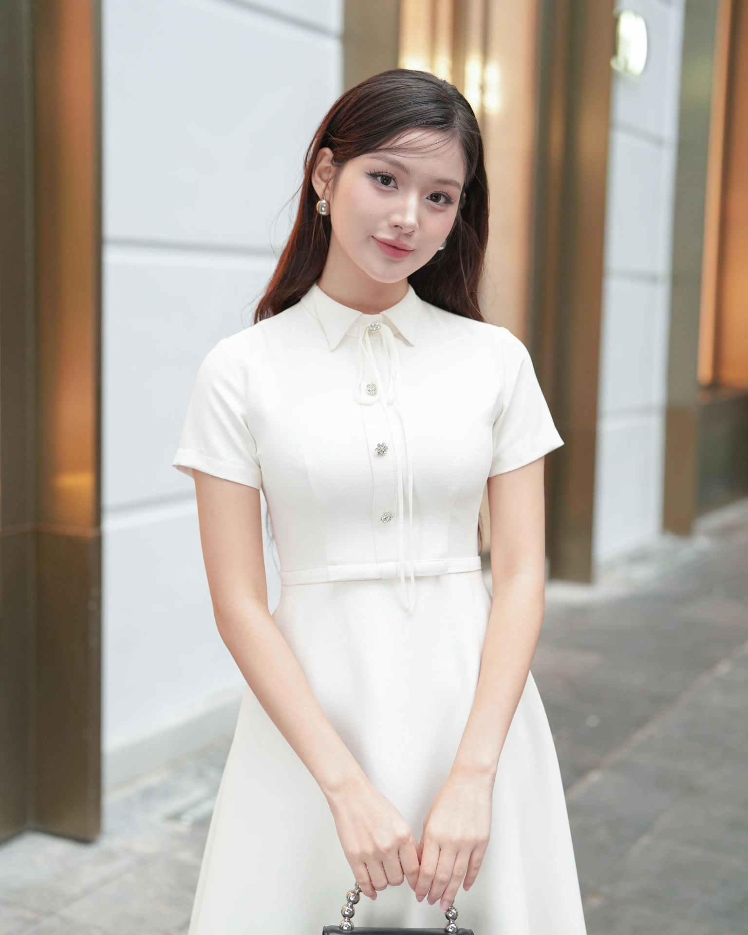 ชุดราตรี ชุดเดรสออกงาน สีขาว สีครีม | Ivy Dress with a Bow Tie