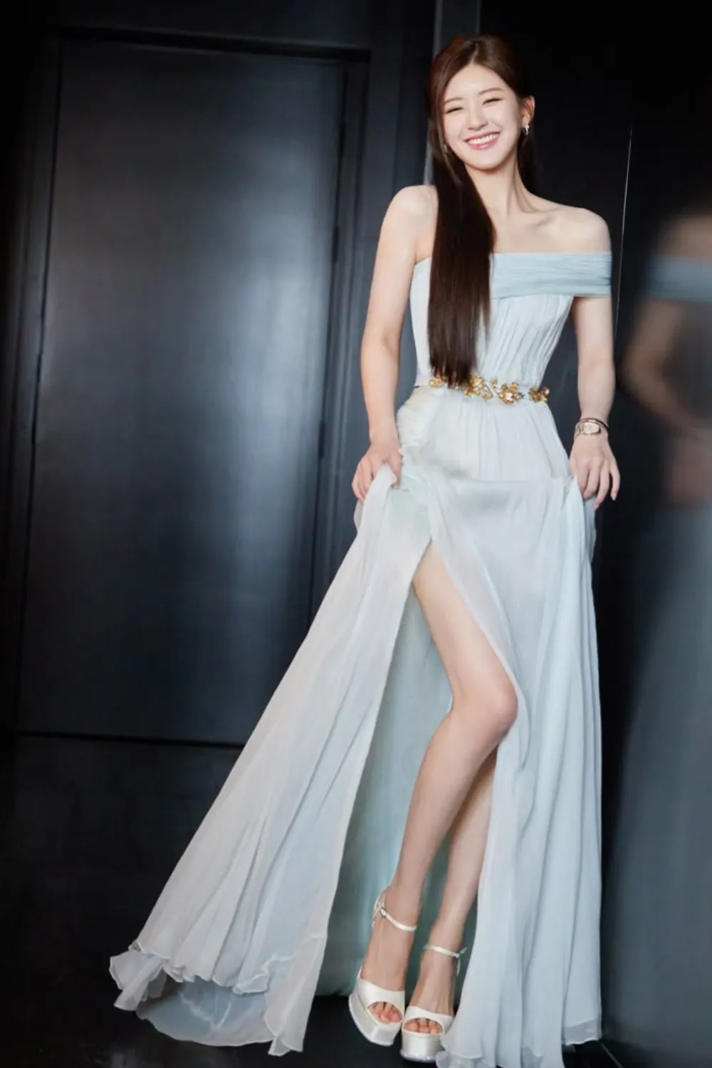ชุดไปงานแต่งกลางวัน “เดรสหวานเรียบร้อย” 
