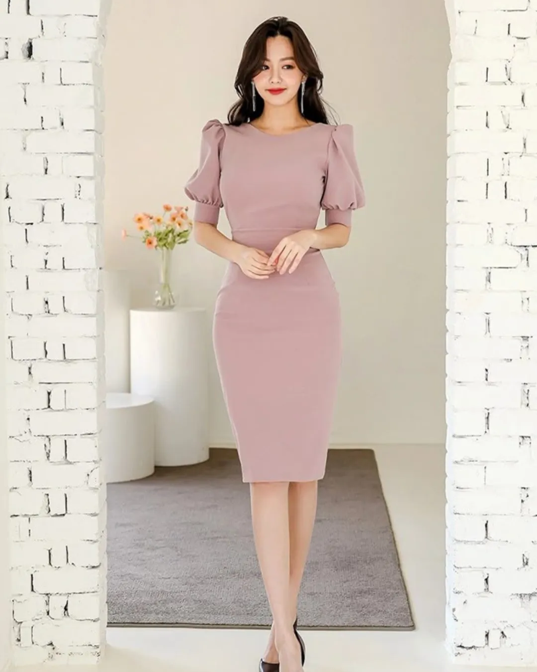 เดรสสีชมพู ทรง Sheath Dress