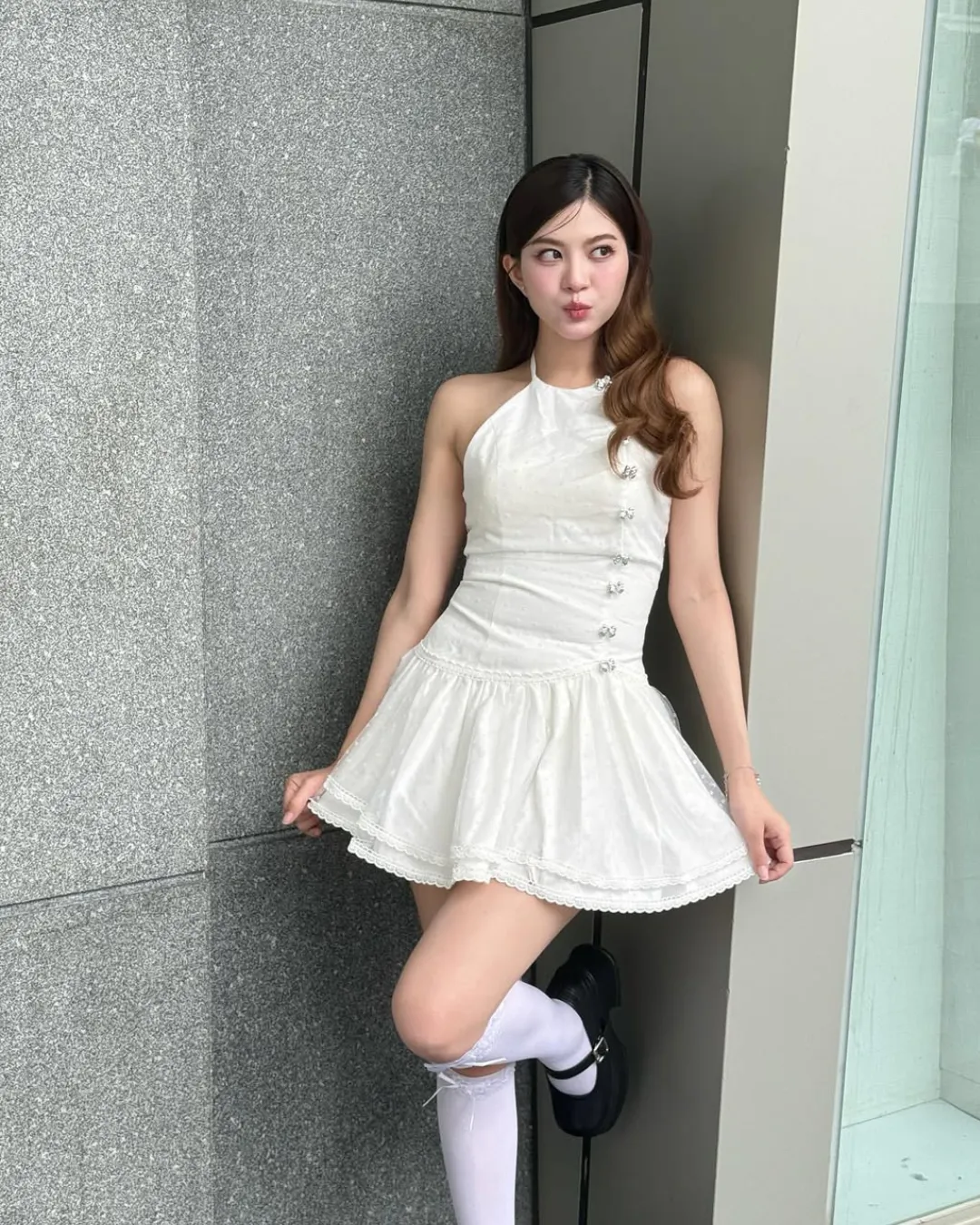 ไอเดีย ชุดไปงานแต่งกลางวัน “ชุดสูทแขนยาว”