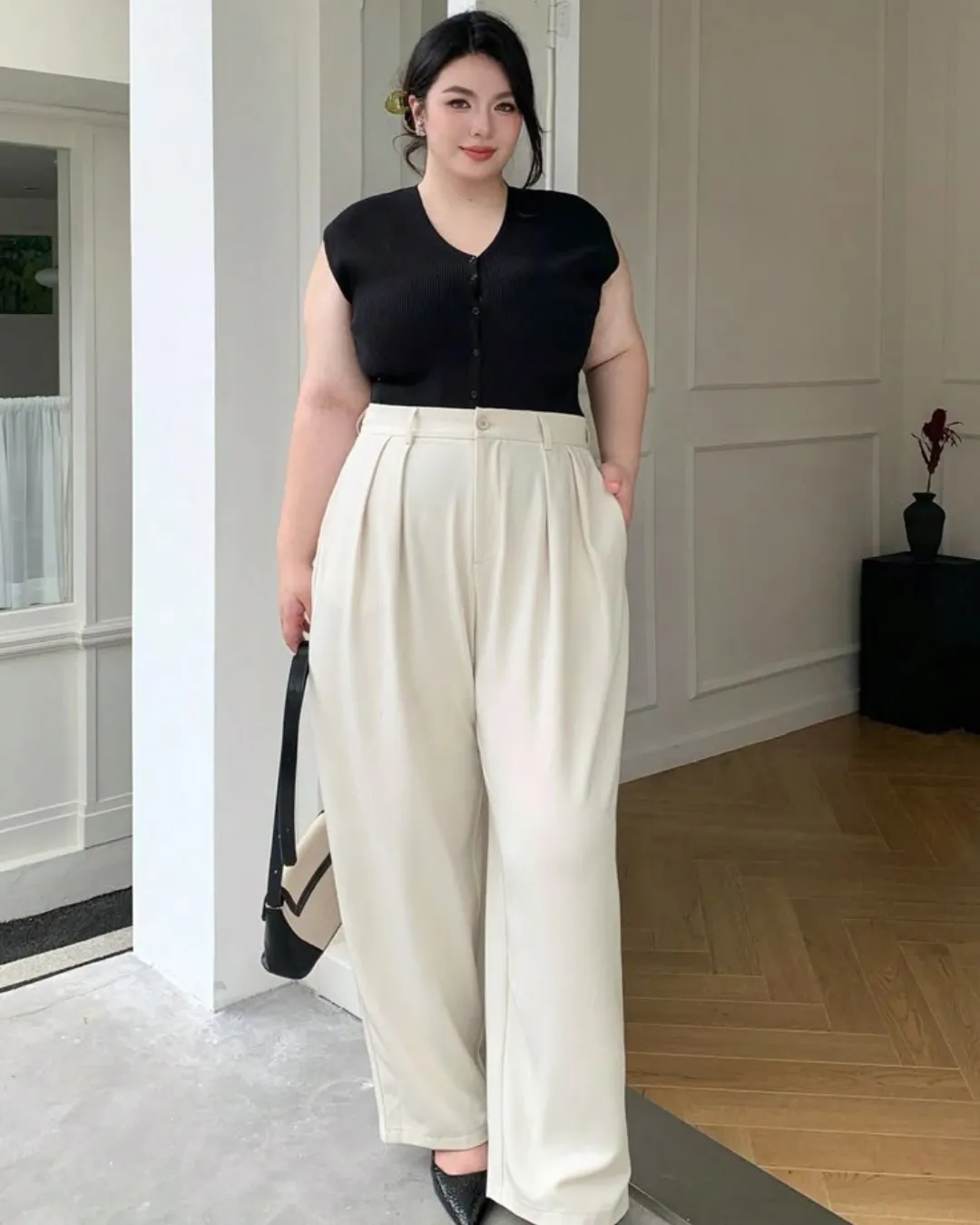 ไอเดีย ชุดราตรีสั้น เรียบหรู ดูแพง “เดรสลูกไม้ขาว ริบบิ้นกำมะหยี่”