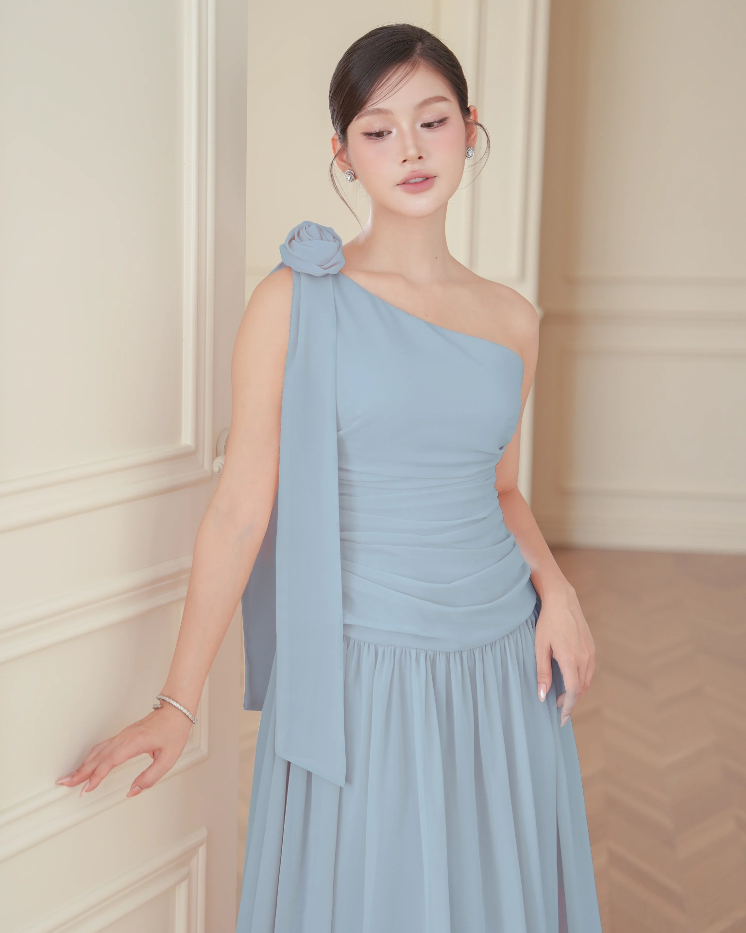 ชุดราตรี ชุดเดรสออกงาน สีฟ้า | Helen One Shoulder Draped Dress