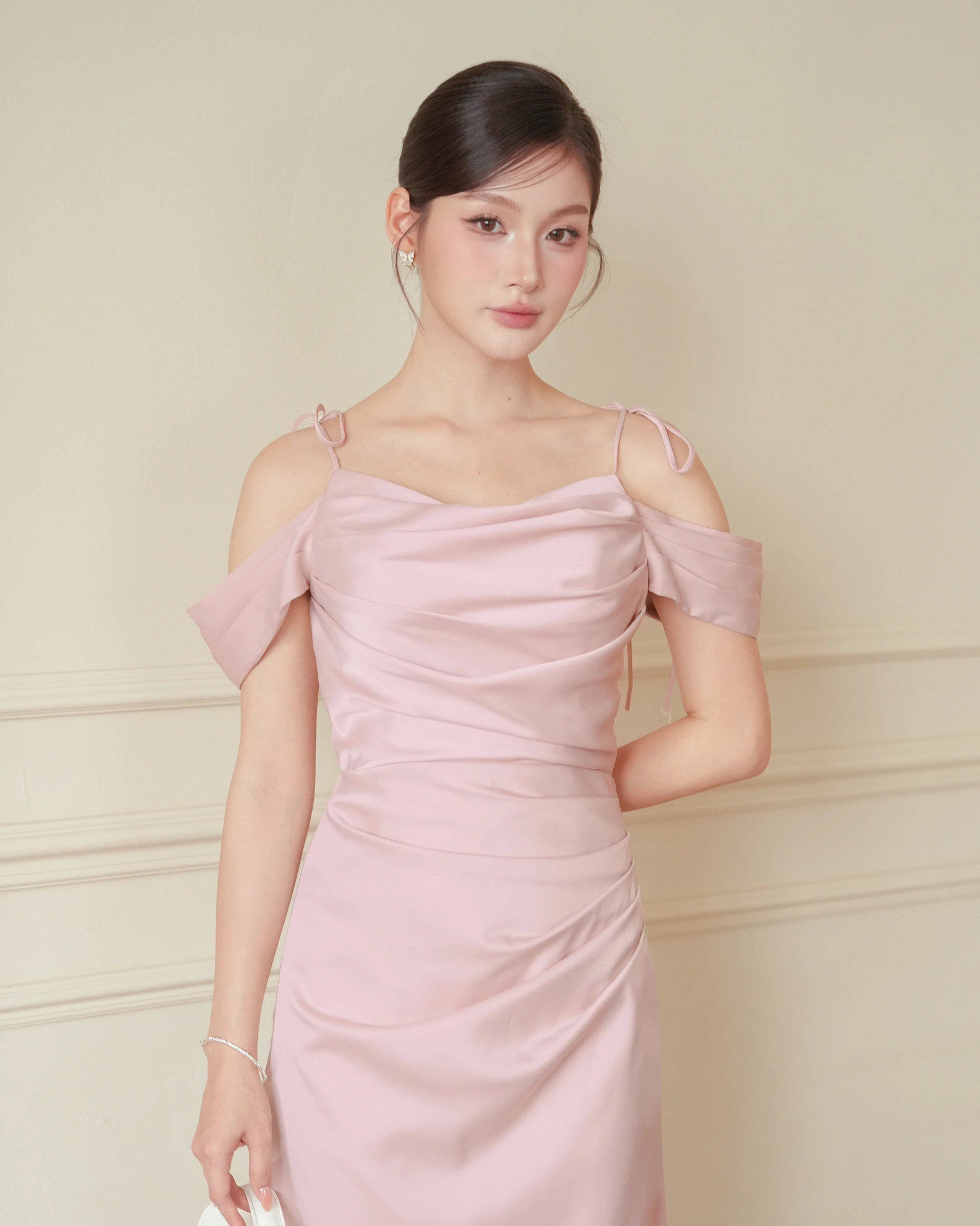 ชุดราตรี ชุดเดรสออกงาน สีชมพู | Mina Draped Off-Shoulder Dress