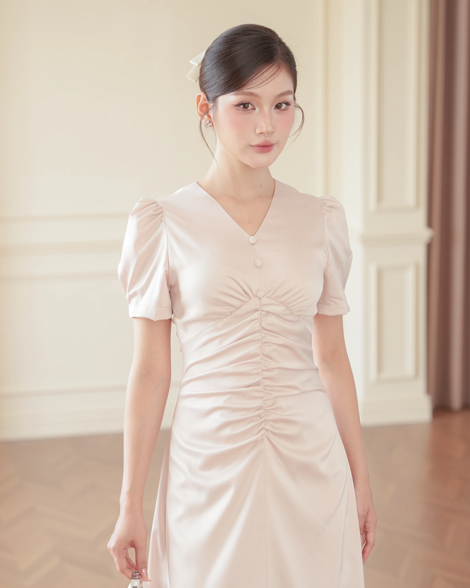 ชุดราตรี ชุดเดรสออกงาน สีทอง (สีเบจ) | Airi Ruched Front Dress