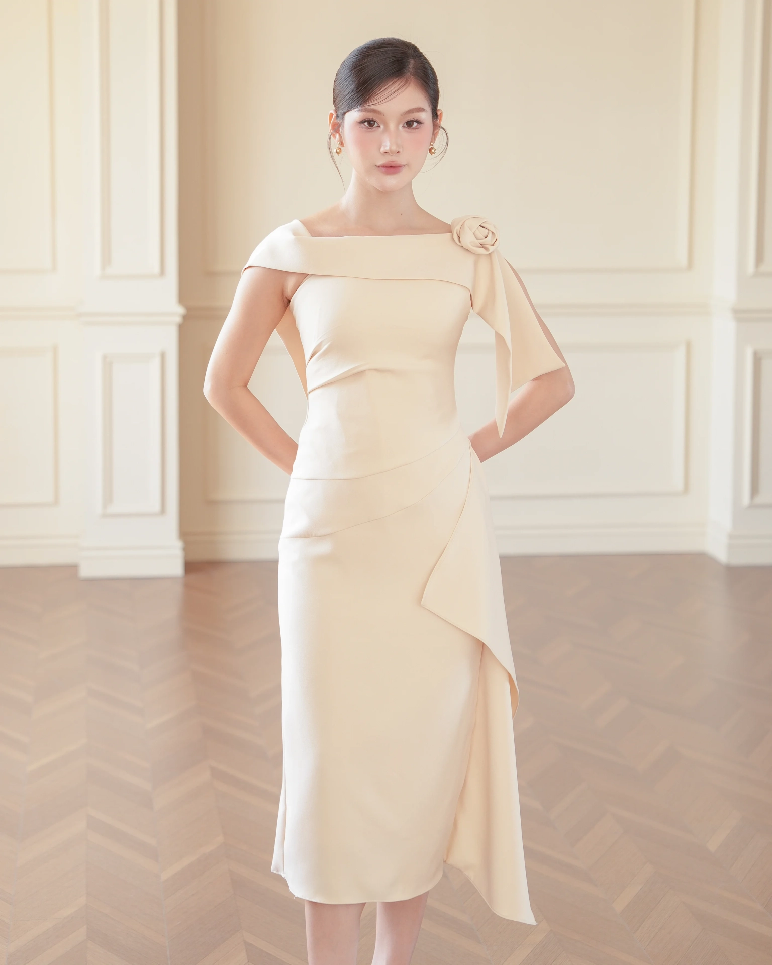 White Lyra Off-Shoulder Draped Dress C102506 (5)