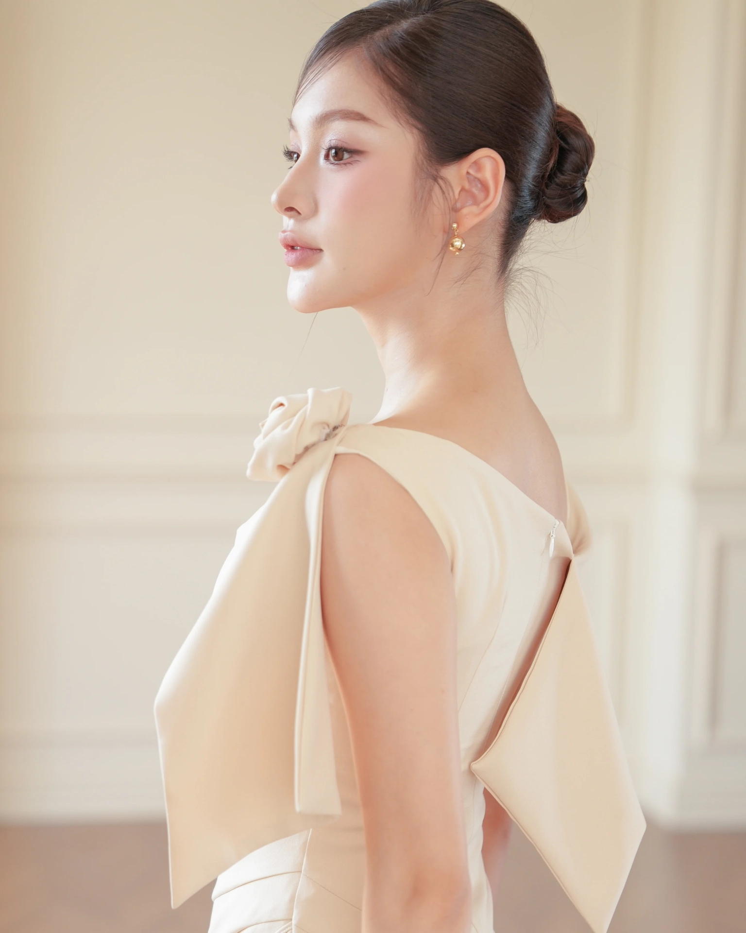 White Lyra Off-Shoulder Draped Dress C102506 (7)