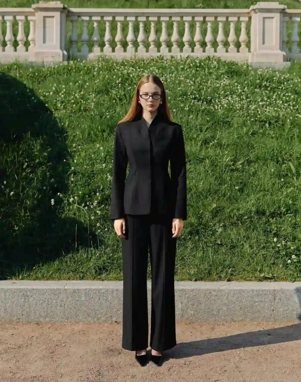 ลุคสุภาพ สูท + กางเกงสแล็ค