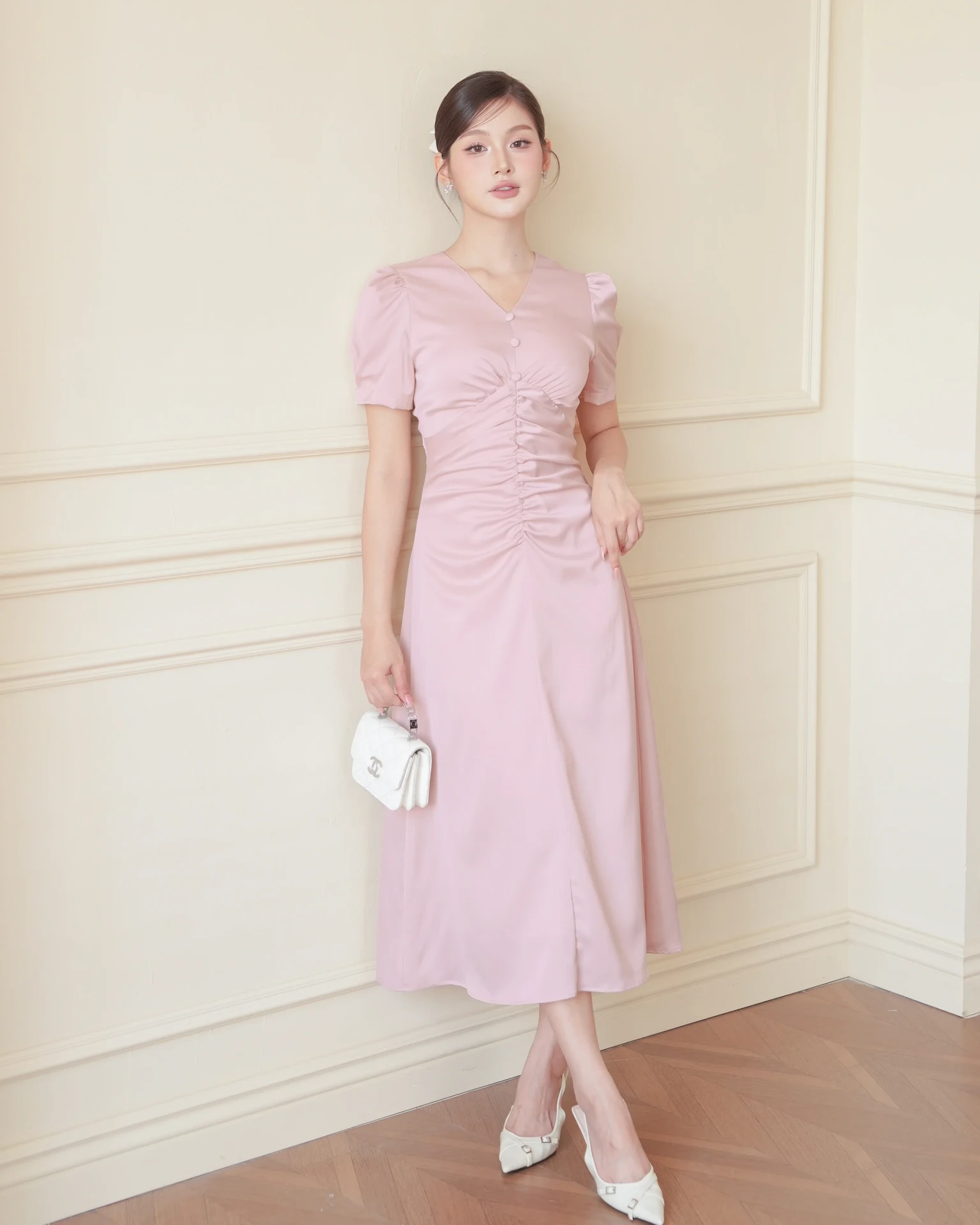 เดรสผ้าซาติน สีชมพู