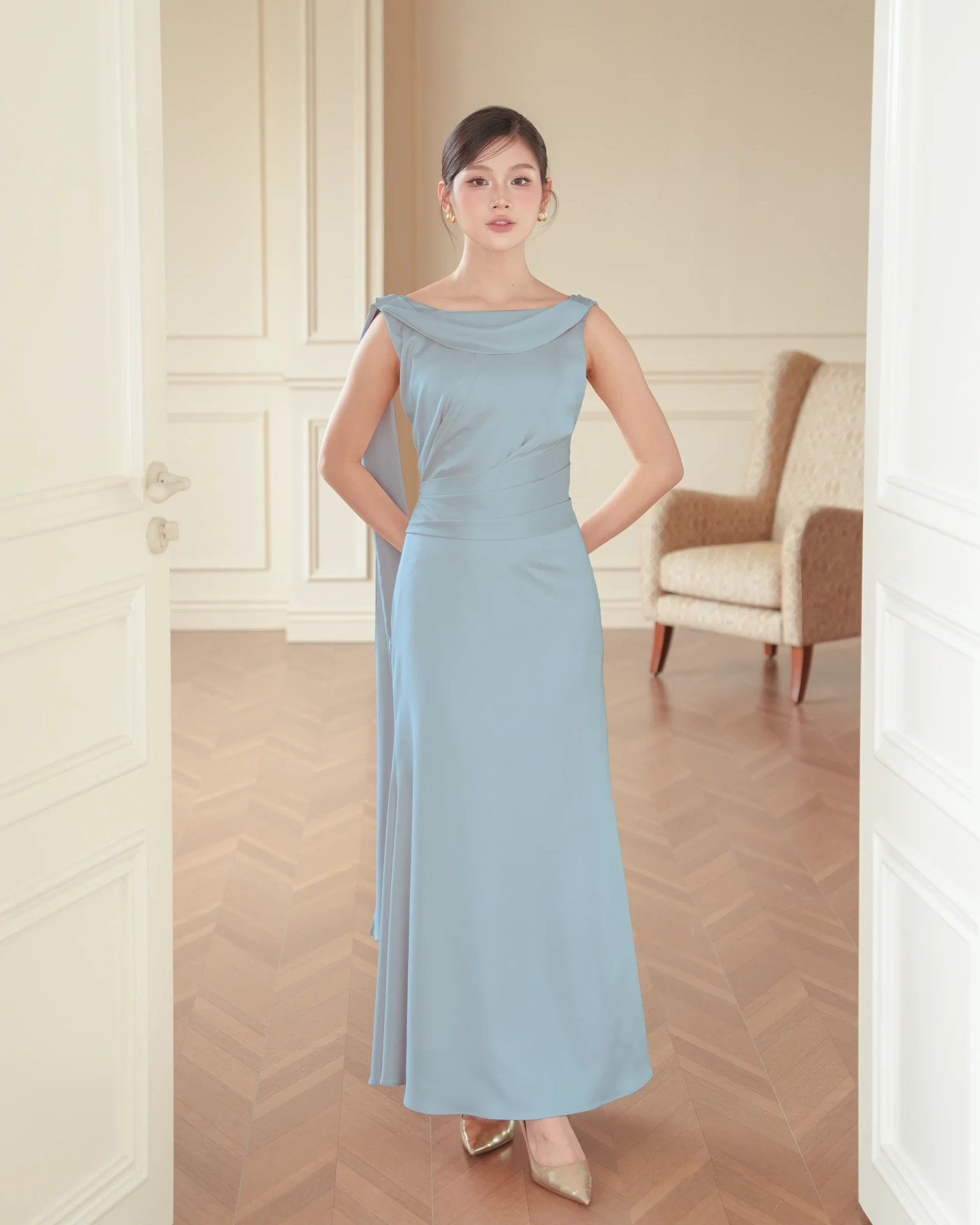 เดรสยาว สีฟ้า