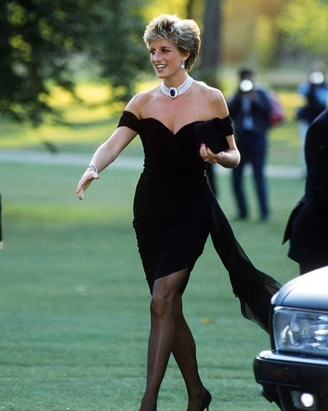 เจ้าหญิงไดอาน่าในชุด Little Black Dress หรือที่เรียกกันว่า Revenge Dress