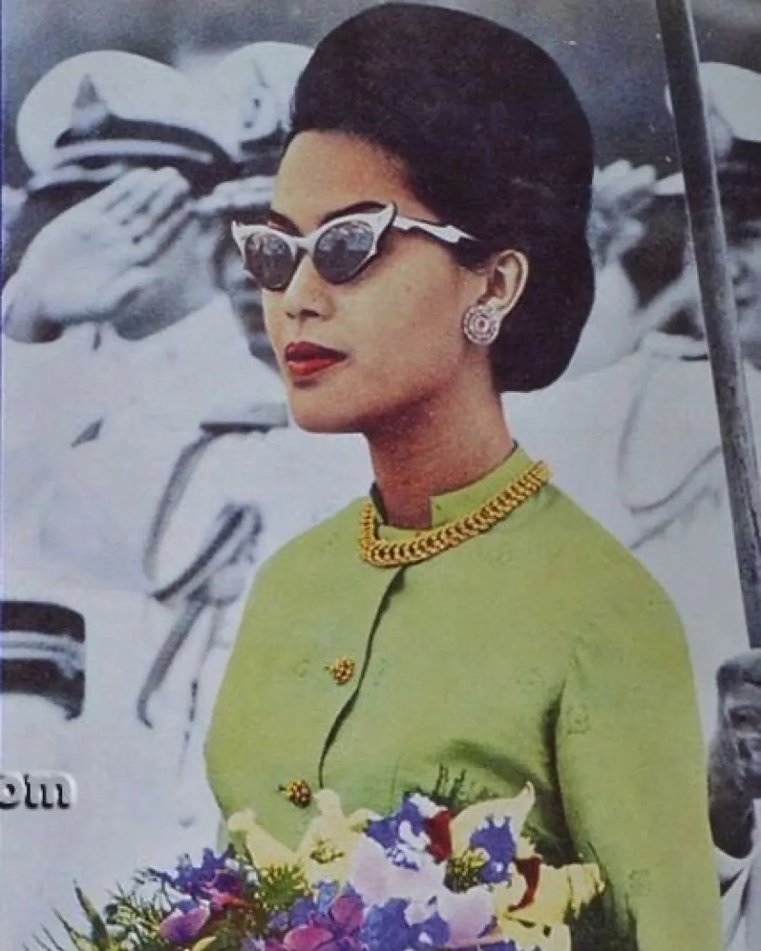 ฉลองพระองค์ สมเด็จพระนางเจ้าสิริกิติ์ พระบรมราชินีนาถ พระบรมราชชนนีพันปีหลวง