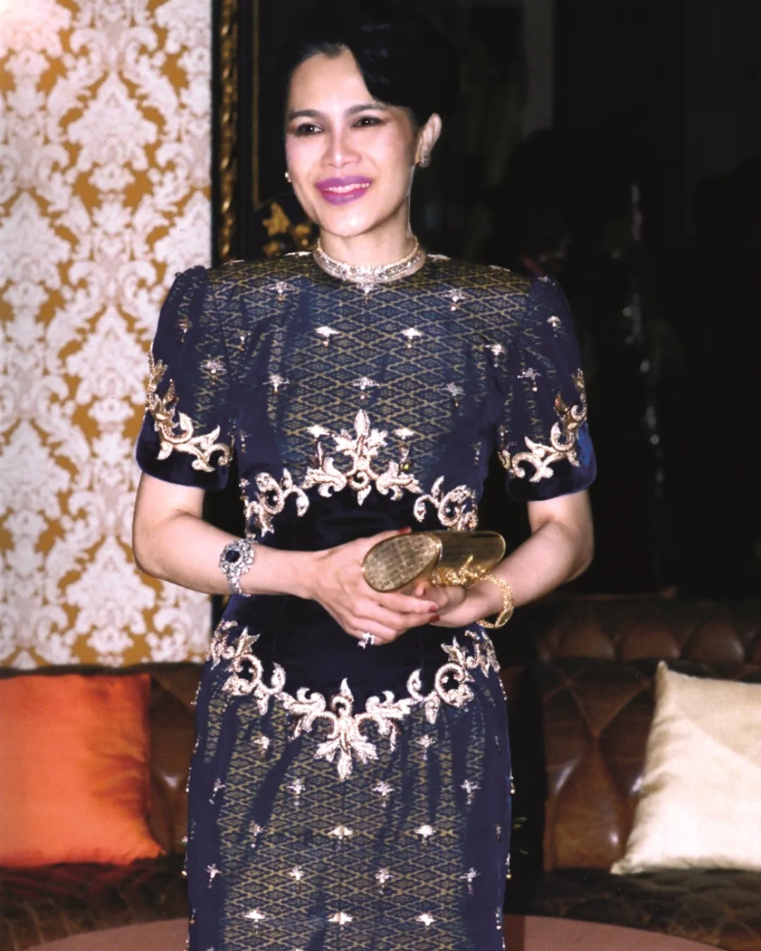 ฉลองพระองค์ สมเด็จพระนางเจ้าสิริกิติ์ พระบรมราชินีนาถ พระบรมราชชนนีพันปีหลวง